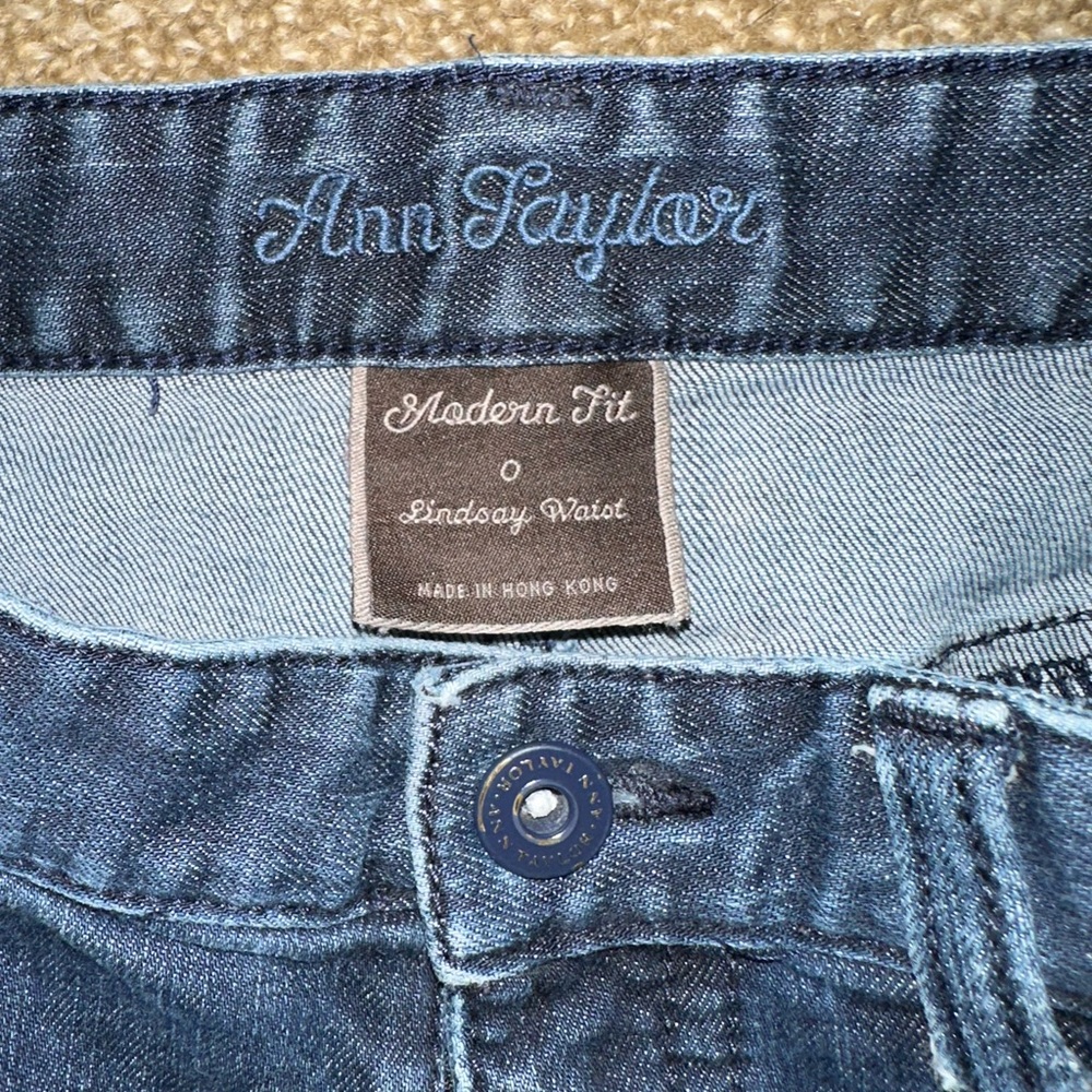 Ann Taylor modern fit Lindsay waist jeans - Picture 2 of 2